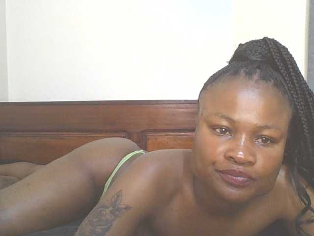 QueenIvy35