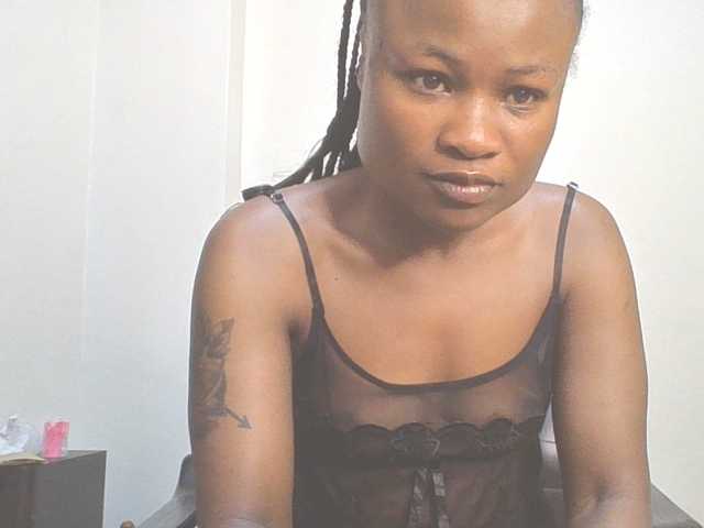 QueenIvy35