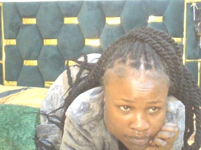 QueenIvy35