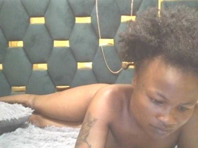 QueenIvy35
