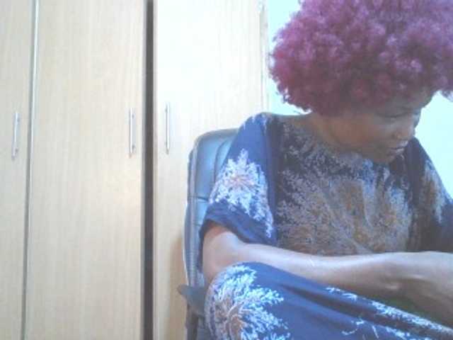 QueenIvy35