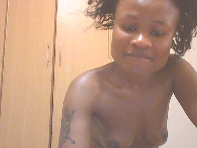 QueenIvy35