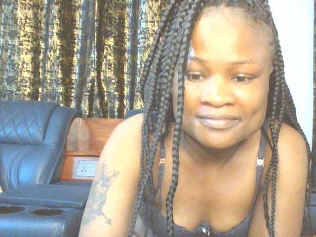QueenIvy35