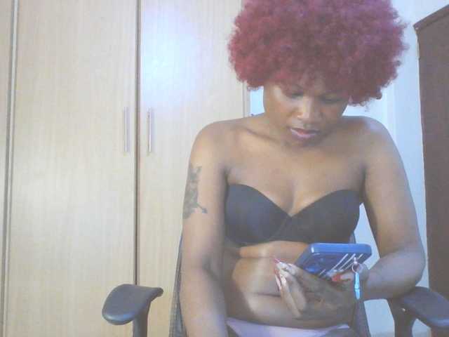 QueenIvy35