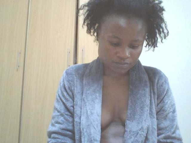 QueenIvy35