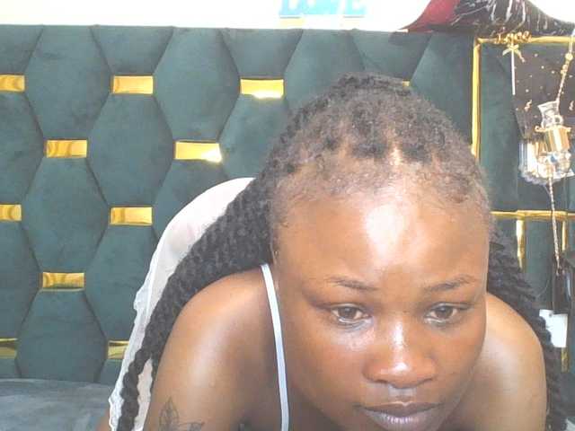 QueenIvy35