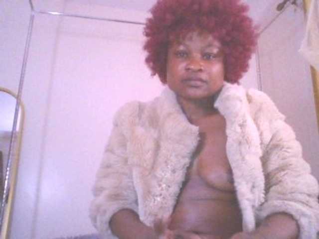 QueenIvy35