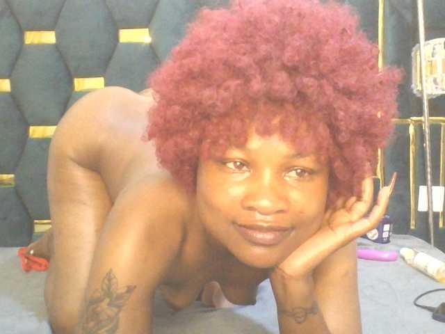 QueenIvy35