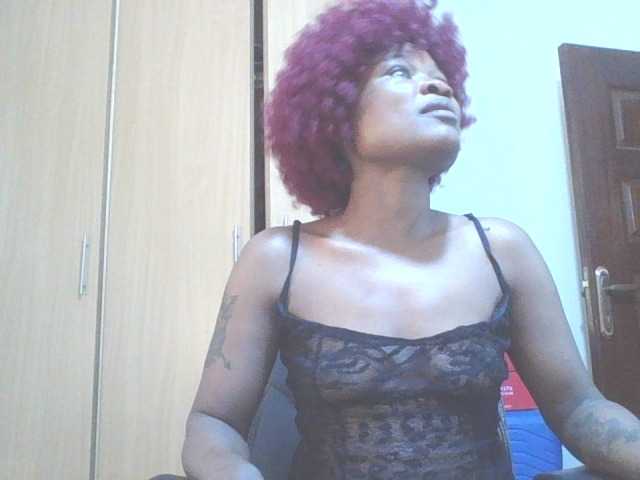 QueenIvy35