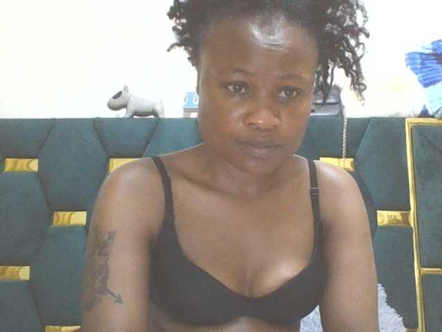 QueenIvy35