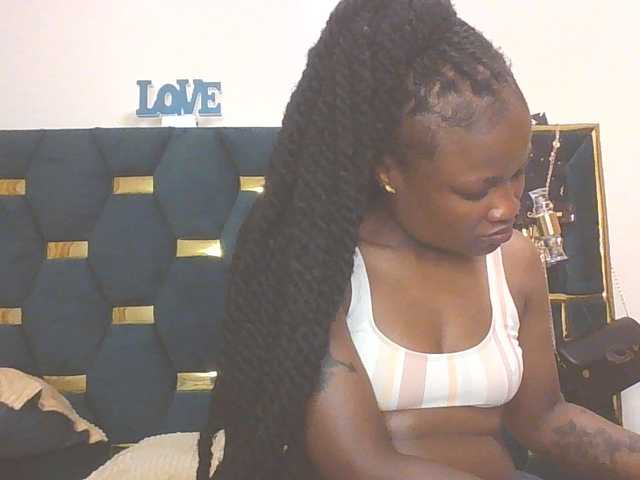 QueenIvy35