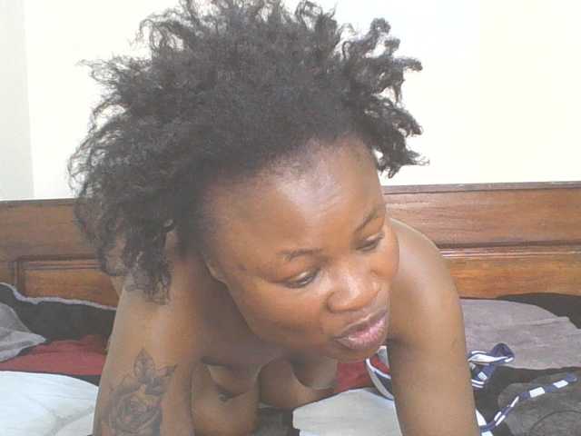 QueenIvy35