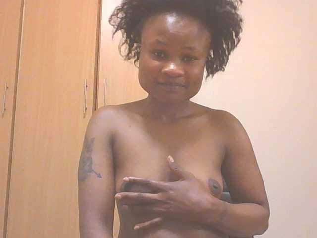 QueenIvy35