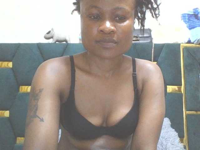 QueenIvy35