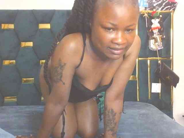 QueenIvy35