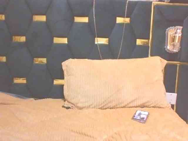 QueenIvy35