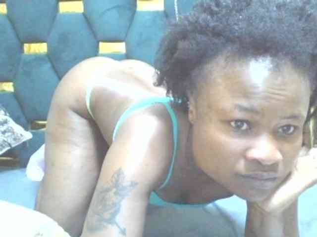 QueenIvy35