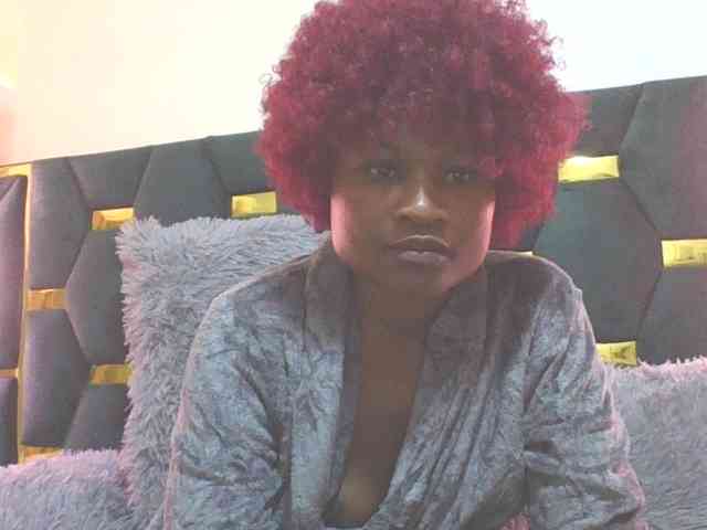 QueenIvy35