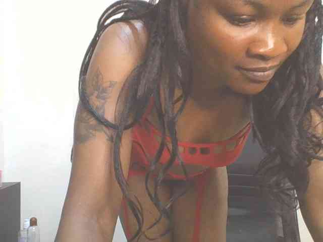 QueenIvy35