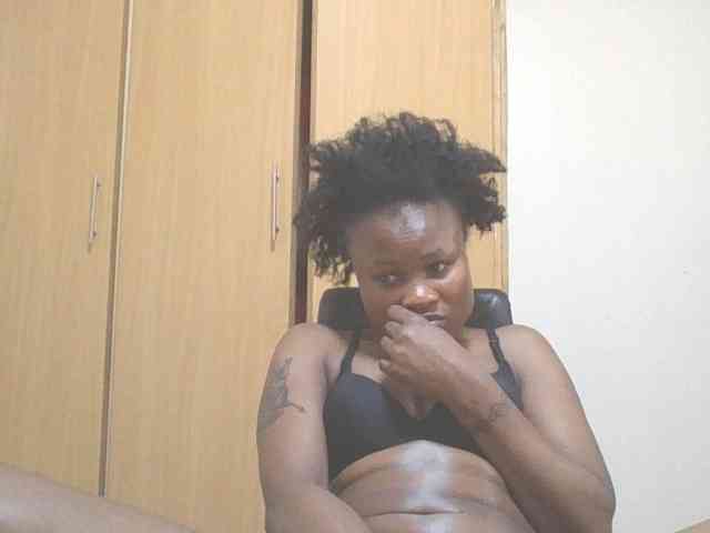 QueenIvy35