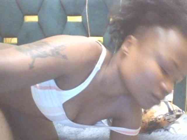 QueenIvy35