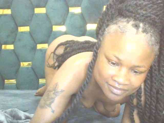 QueenIvy35