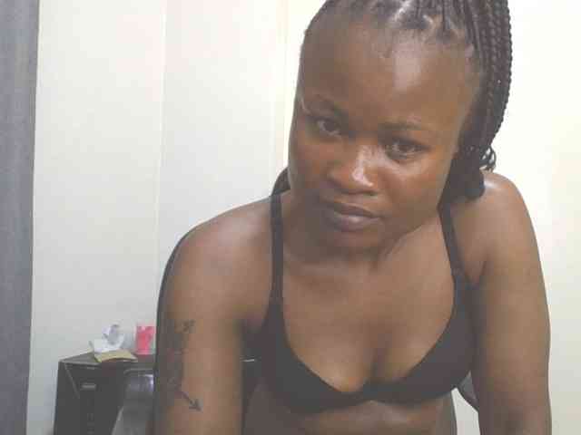 QueenIvy35