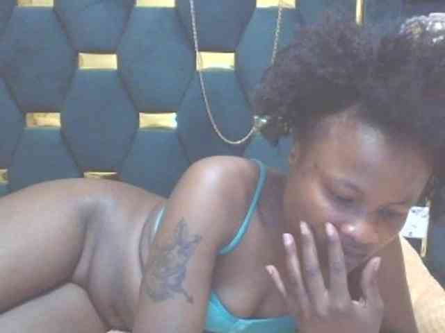 QueenIvy35