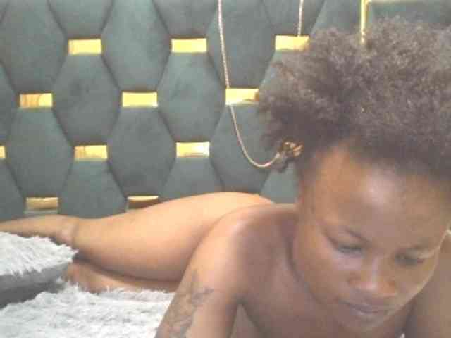 QueenIvy35