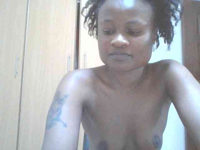 QueenIvy35