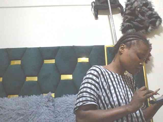 QueenIvy35