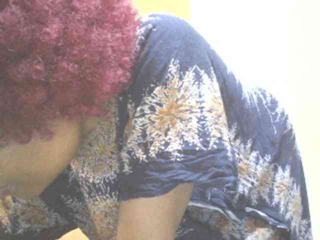 QueenIvy35 webcam