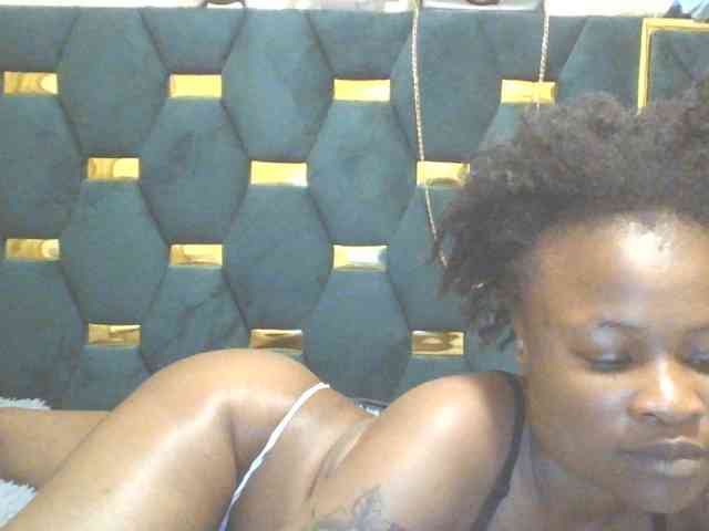 QueenIvy35