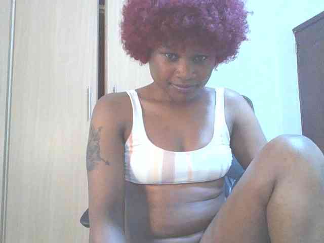QueenIvy35