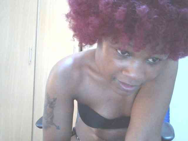 QueenIvy35 Sex Cam Show
