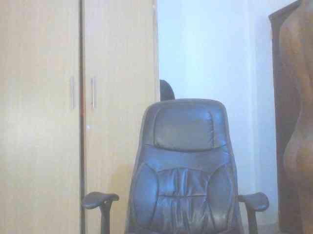 QueenIvy35 webcam