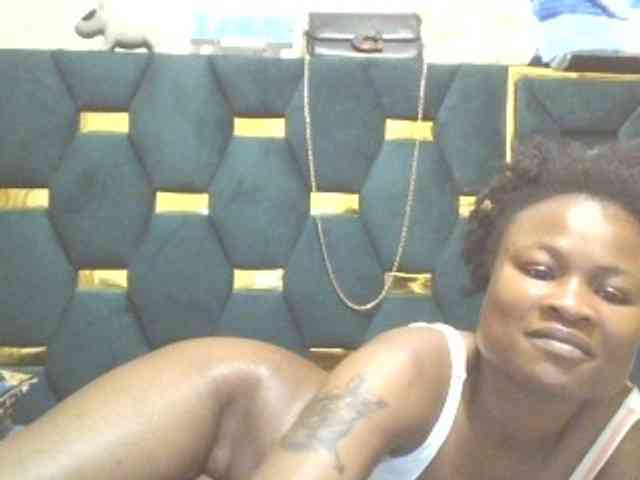 QueenIvy35