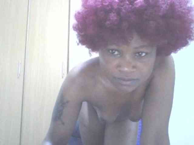 QueenIvy35
