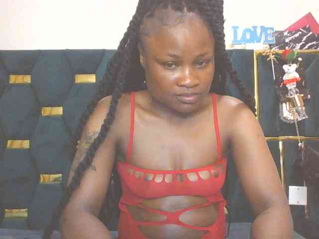 QueenIvy35