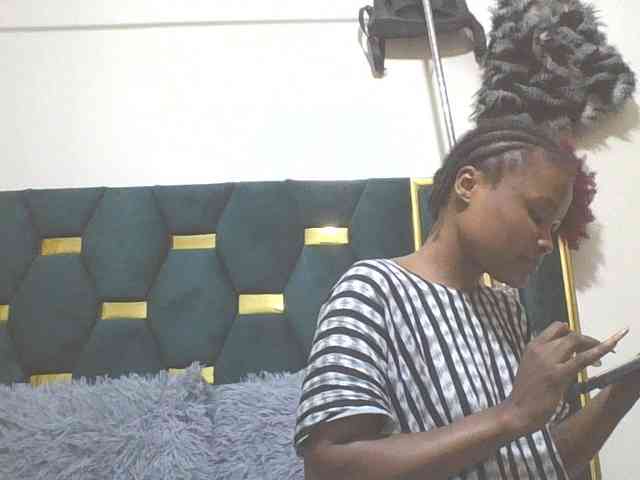 QueenIvy35