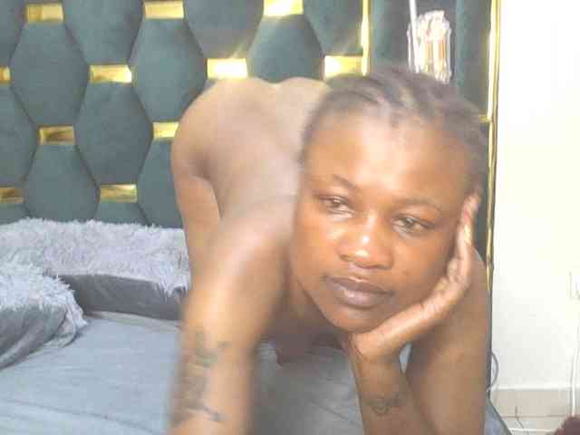 QueenIvy35