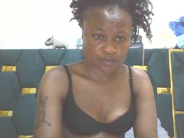 QueenIvy35