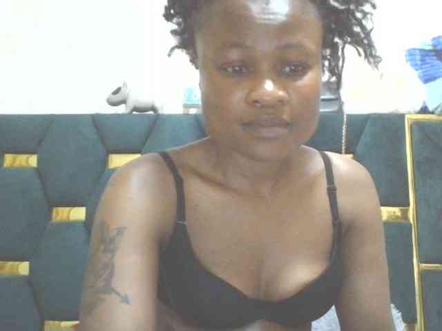 QueenIvy35