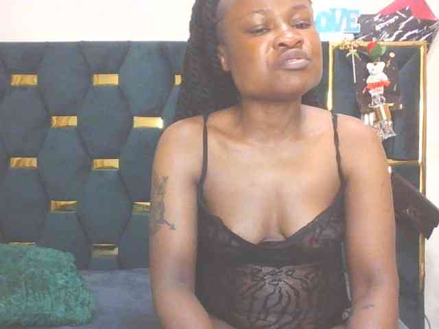 QueenIvy35