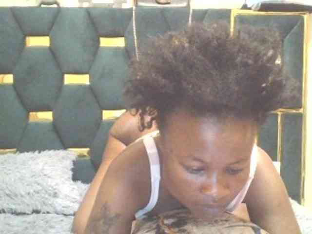 QueenIvy35