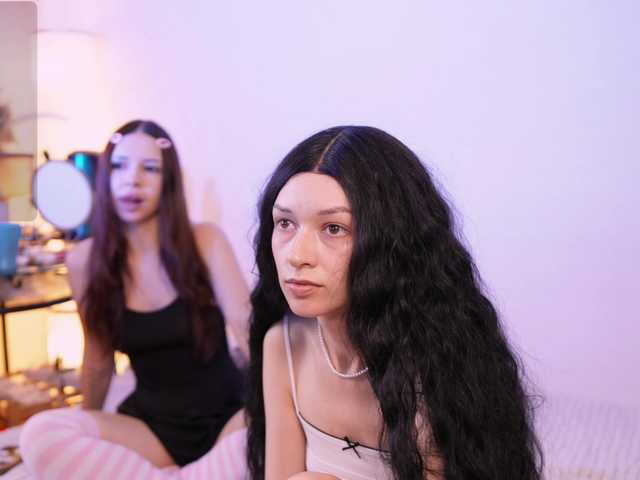 X-and-O live webcam show