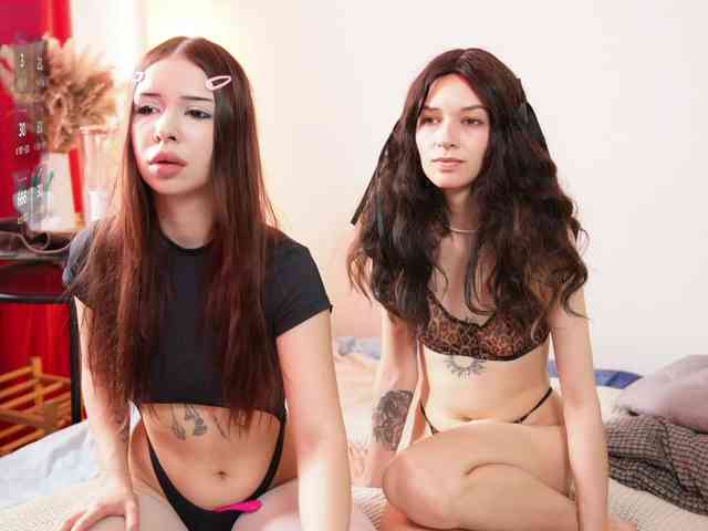 X-and-O Sex Cam Show