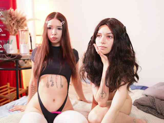 X-and-O Sex Cam Show