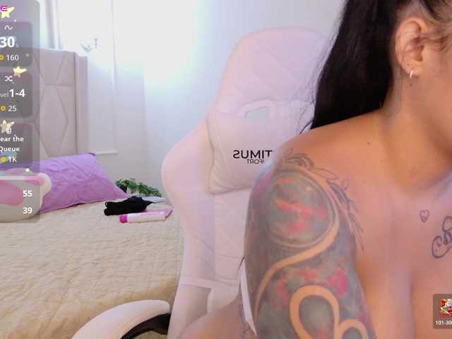 RileyWomms live cam on BongaCams