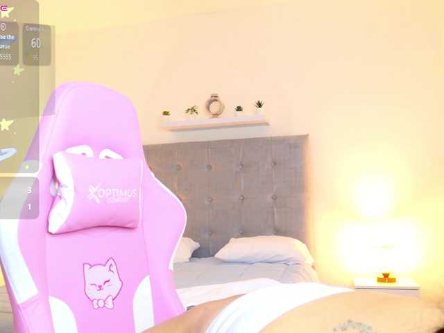 RileyWomms live cam on BongaCams